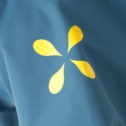 Level 6 KAYAK Level Six Women's Nova Dry Top