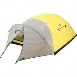 CAMP & HIKE Black Diamond Bombshelter 4-Person Camping Tent
