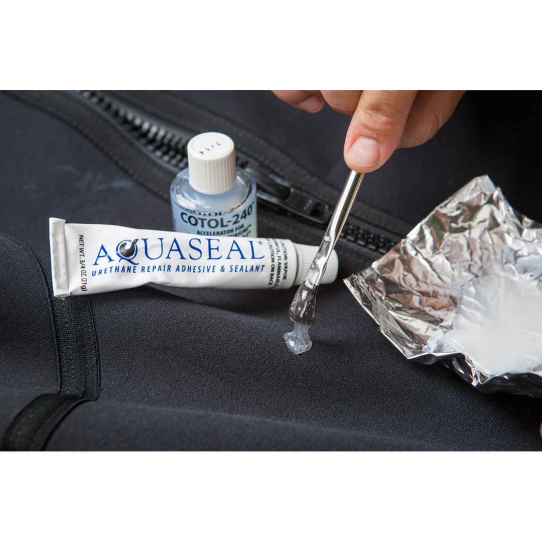 Gear Aid Aquaseal FD Adhesive W/ Cure Accelerator RAFTING 6 Gear Aid Aquaseal FD Adhesive W/ Cure Accelerator RAFTING