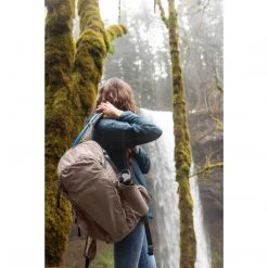 CAMP & HIKE Camelbak Rim Runner 22 85 Oz. Hydration Backpack 12 CAMP & HIKE Camelbak Rim Runner 22 85 Oz. Hydration Backpack