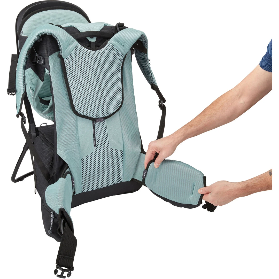 CAMP & HIKE Thule Sapling Child Carrier 9 CAMP & HIKE Thule Sapling Child Carrier