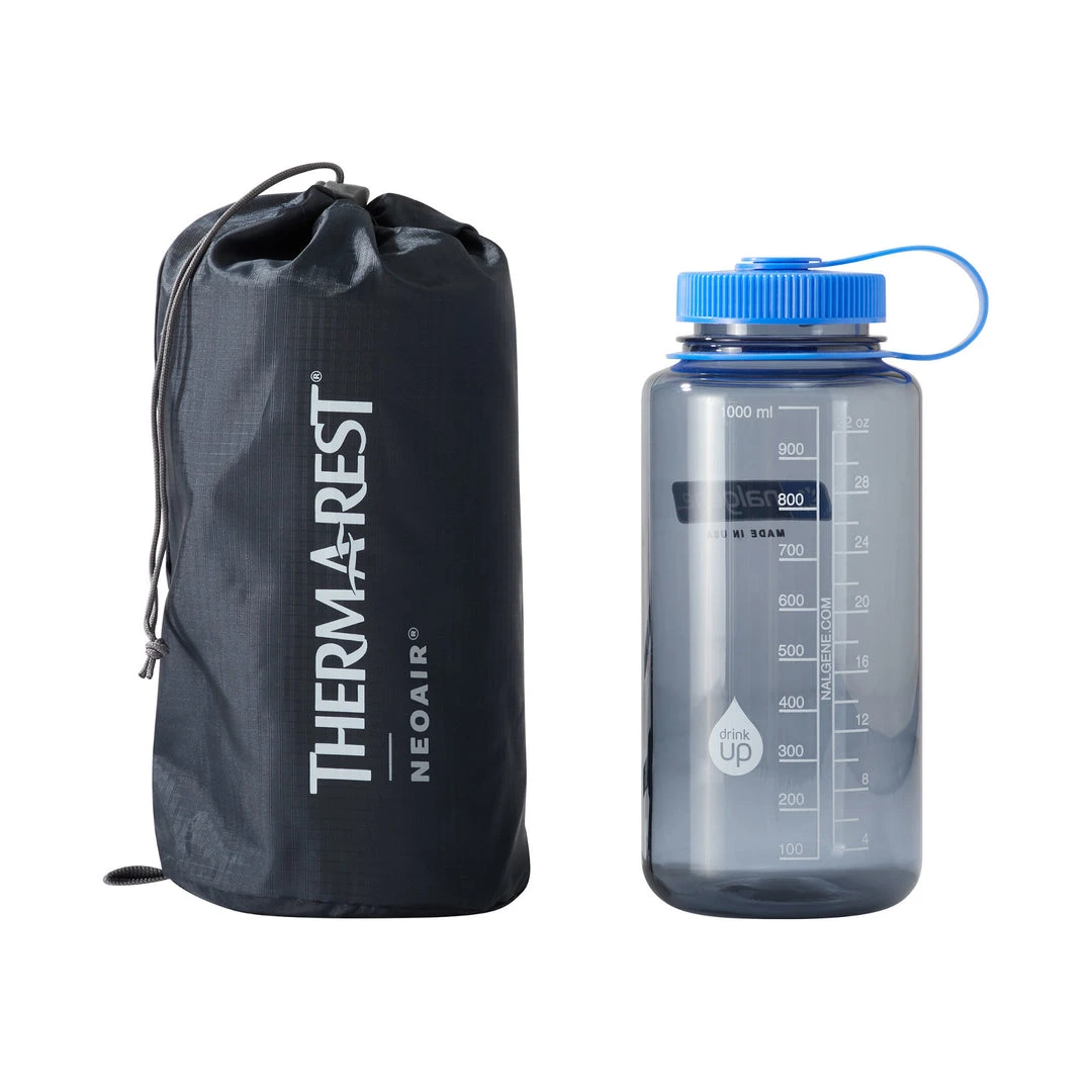 Therm-A-Rest NeoAir Topo Sleeping Pad CAMP & HIKE 8 Therm-A-Rest NeoAir Topo Sleeping Pad CAMP & HIKE