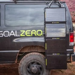 STAND-UP Goal Zero Nomad 100 Solar Panel