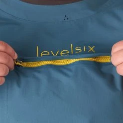 Level 6 KAYAK Level Six Women's Nova Dry Top