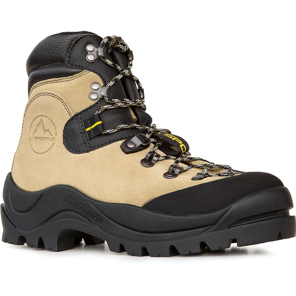 CAMP & HIKE La Sportiva Makalu Mountaineering Boots 4 CAMP & HIKE La Sportiva Makalu Mountaineering Boots